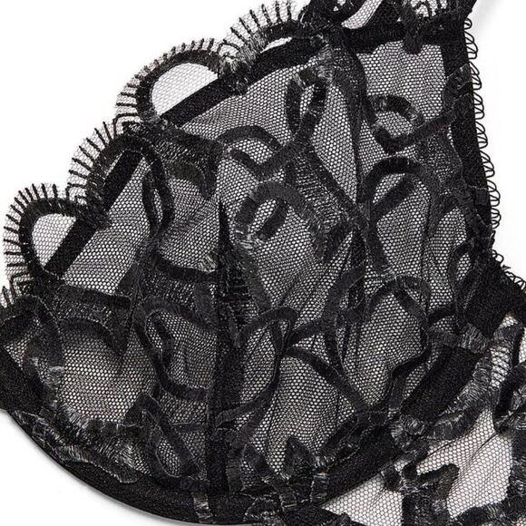 34DD {Victoria's Secret} Black Hearts Unlined Demi Bra - Picture 7 of 7